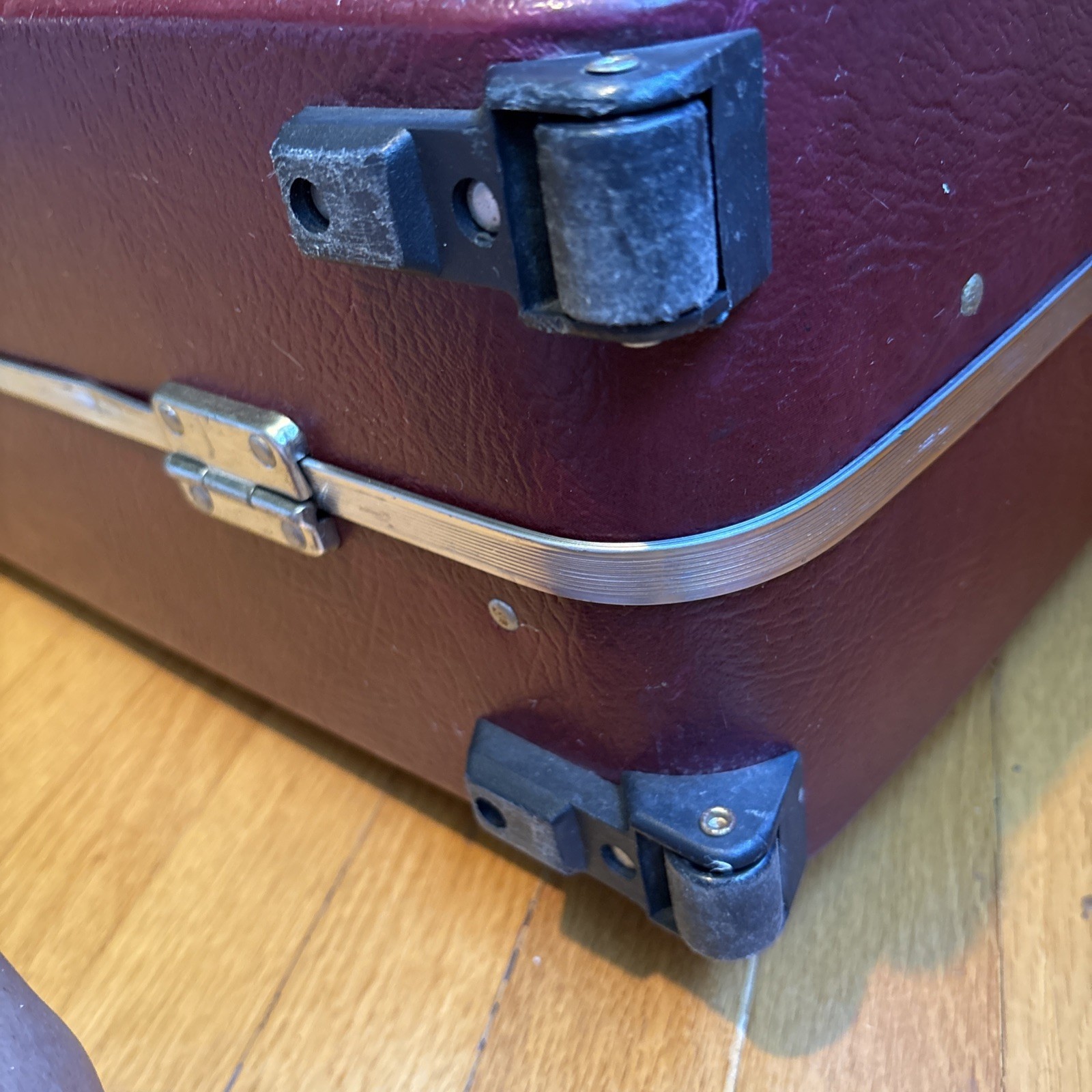Vintage 70s80s American Tourister Burgundy Hard Shell Suitcase w/Wheels and Key