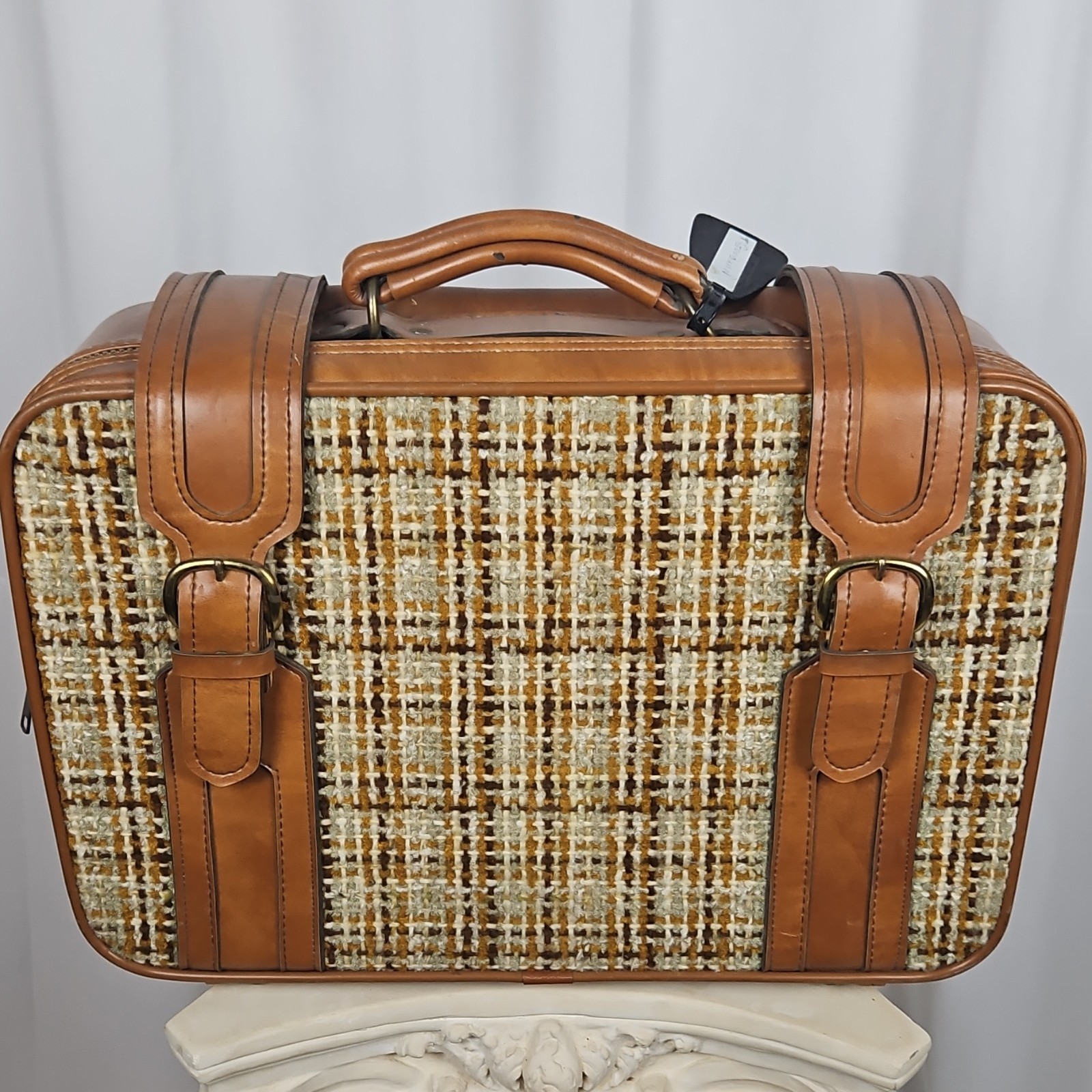 Vintage Hartmann tweed and leather suiccase