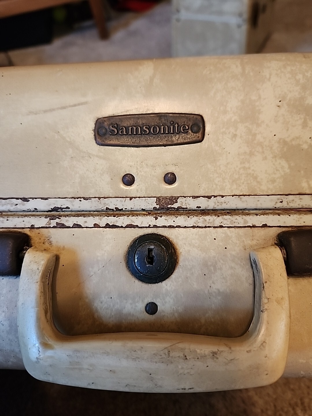 Vintage 1950’s Samsonite Shwayder Brothers Marble Cream Suitcase Luggage