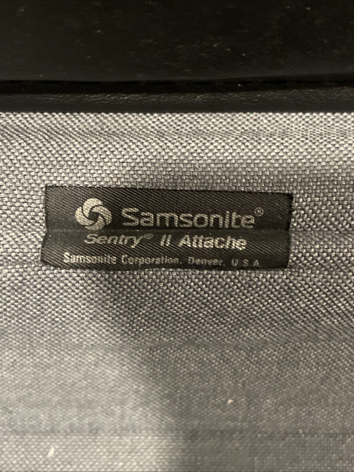 VTG Samsonite Broker GL Slim Hard Shell Black Briefcase Attache 80s – No Key