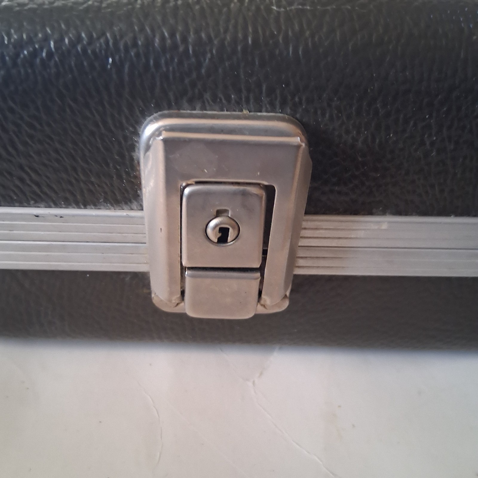 Vintage (Airway Travelaire Breifcase) Black Hard Shell with File Separators
