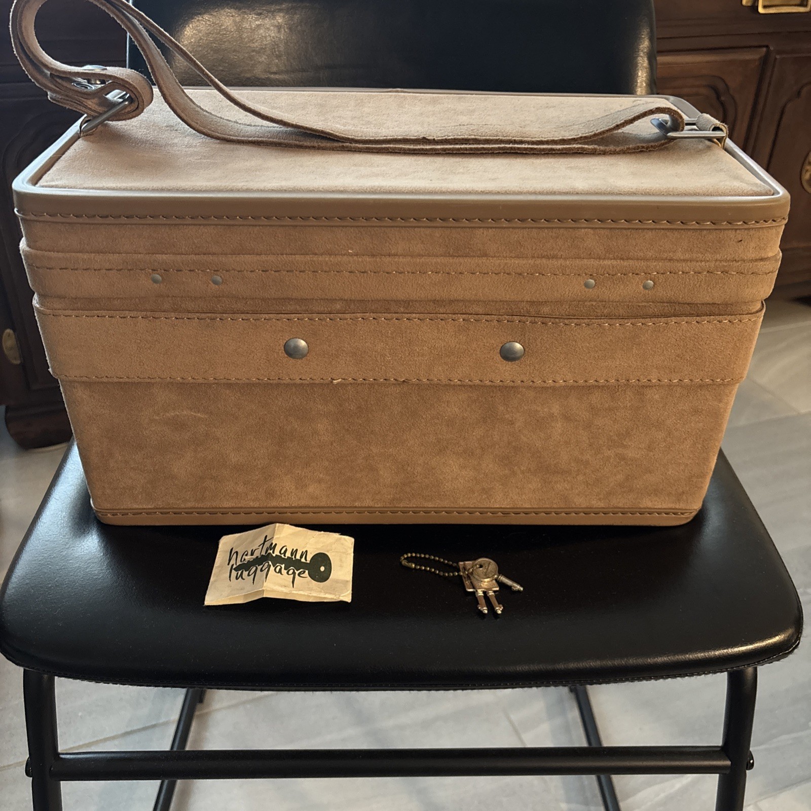 Veg Hartmann Luggage Cosmetic Hard Case Suede Leather Travel Bag Tan w/3 Keys