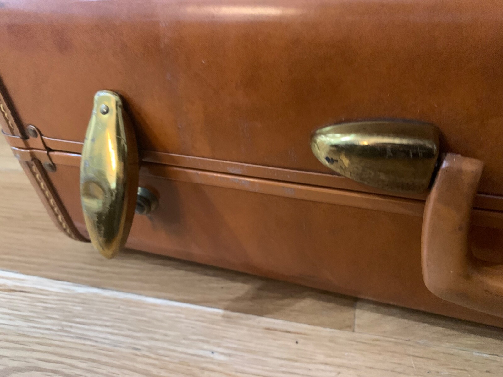 VINTAGE SUITCASE, Samsonite luggage, Travel Bag, Overnight bag, leather suitcase