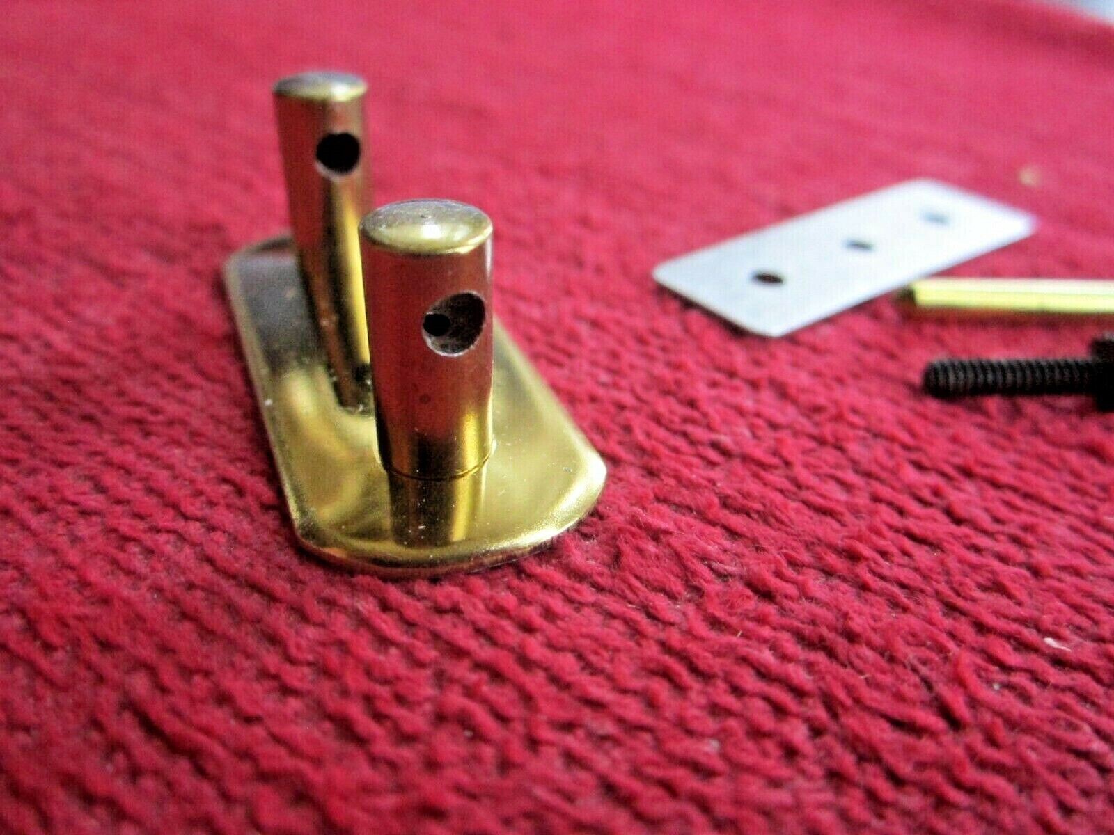 2 sets ANTIQUE VINTAGE SUITCASE LUGGAGE HANDLE MOUNTING STUDS PINS BRACKET PART