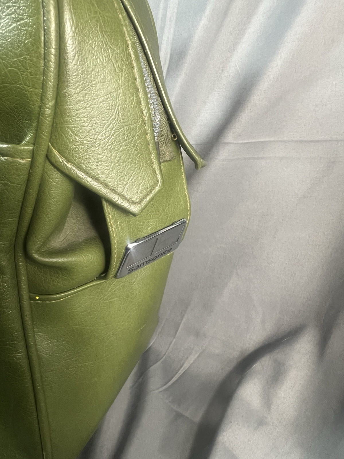 Vintage Samsonite Silhouette Denver, CO Green Zipper Carry-on Train Bag Handles