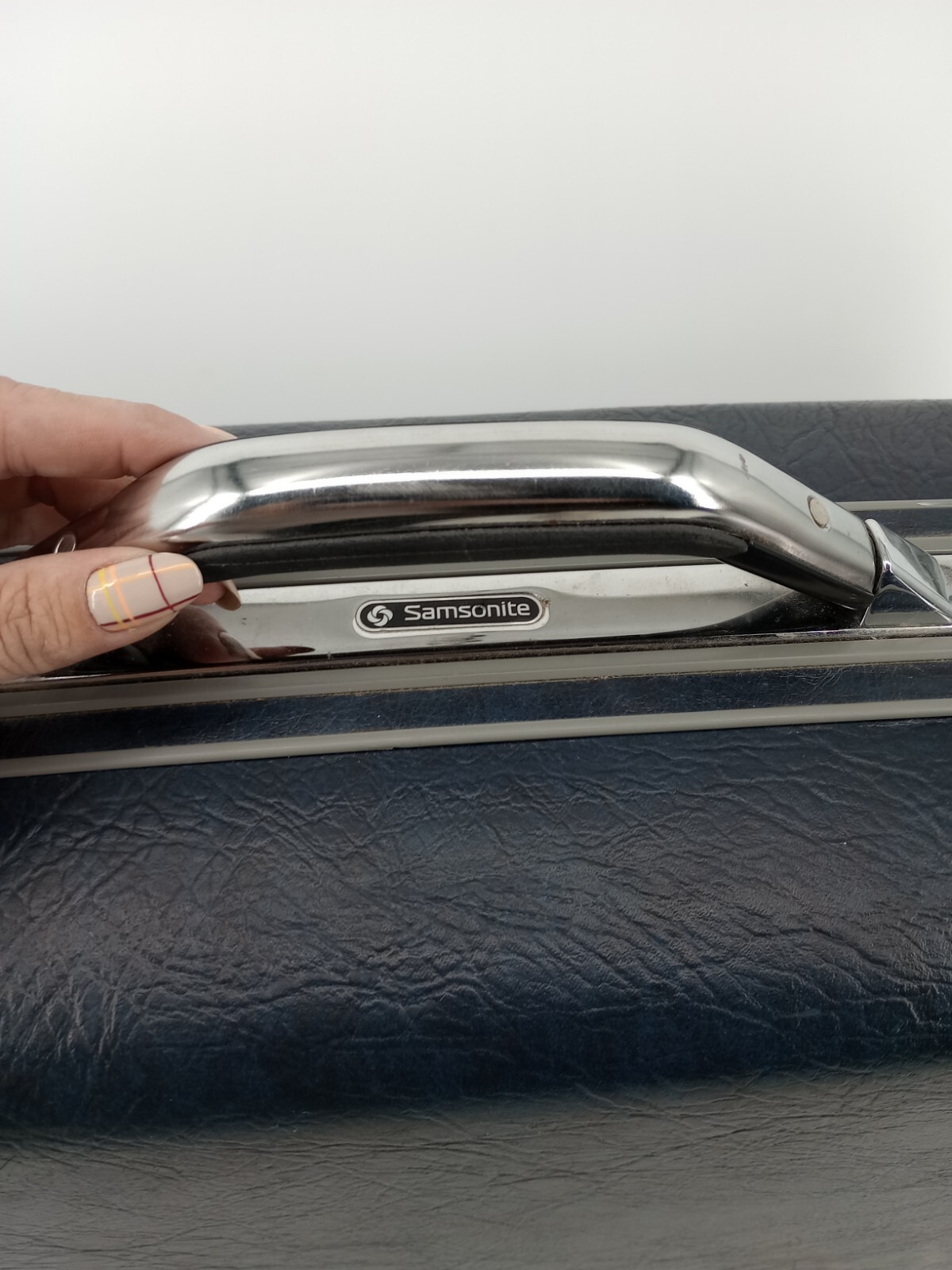Vtg Rolling Navy Blue Samsonite 1987 Carry Pak 12 Hard Suitcase No Key. Read Plz