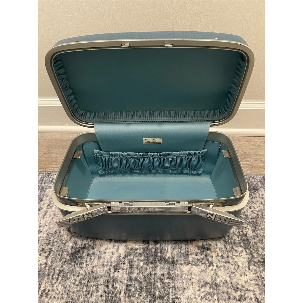 Vintage Samsonite Horizon Train Case Blue Teal Hard Shell Vanity Luggage NO KEY