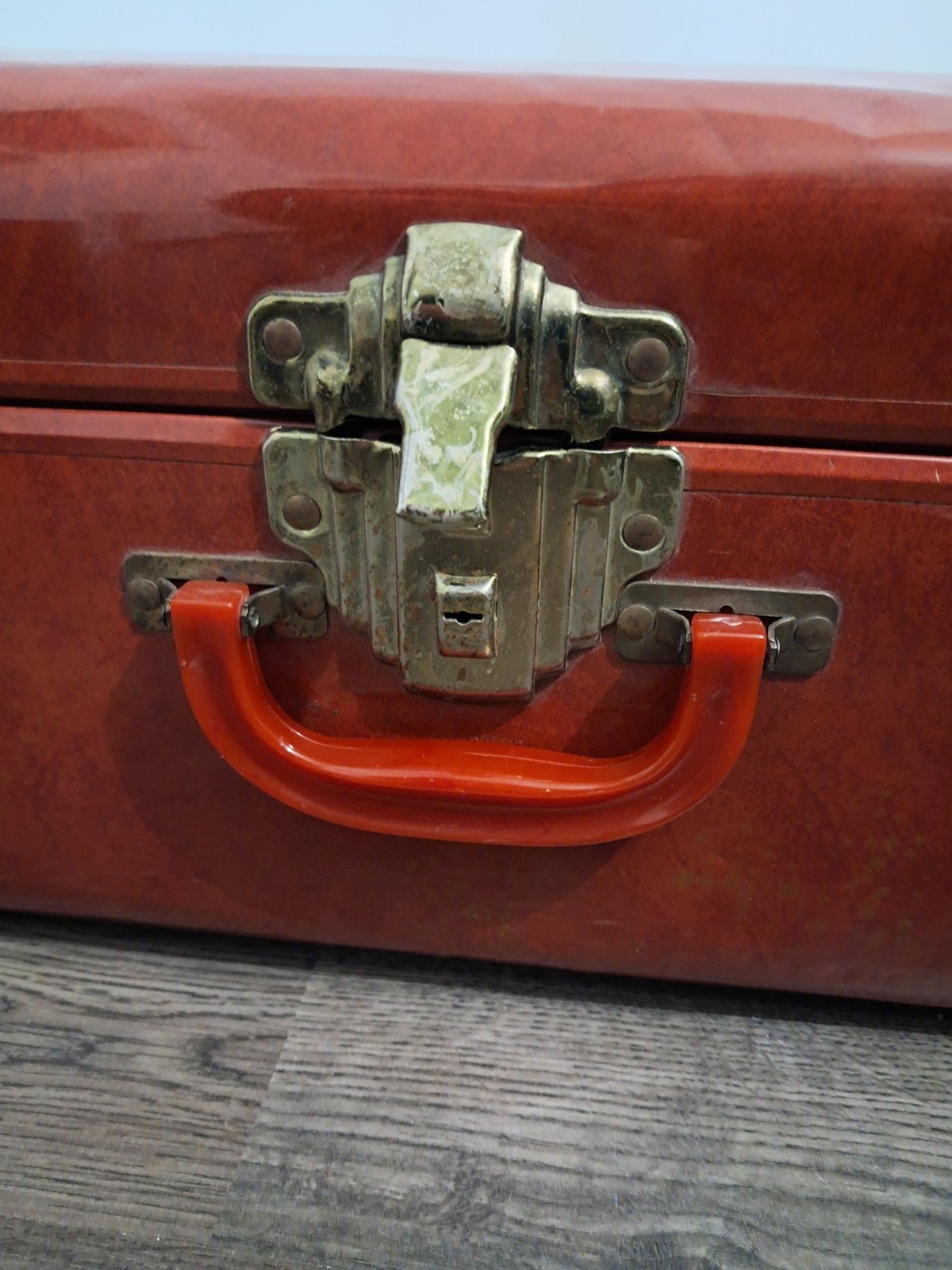 Vintage Leather Hard Suitcase Brown with Locking Metal Hardware 60-100L