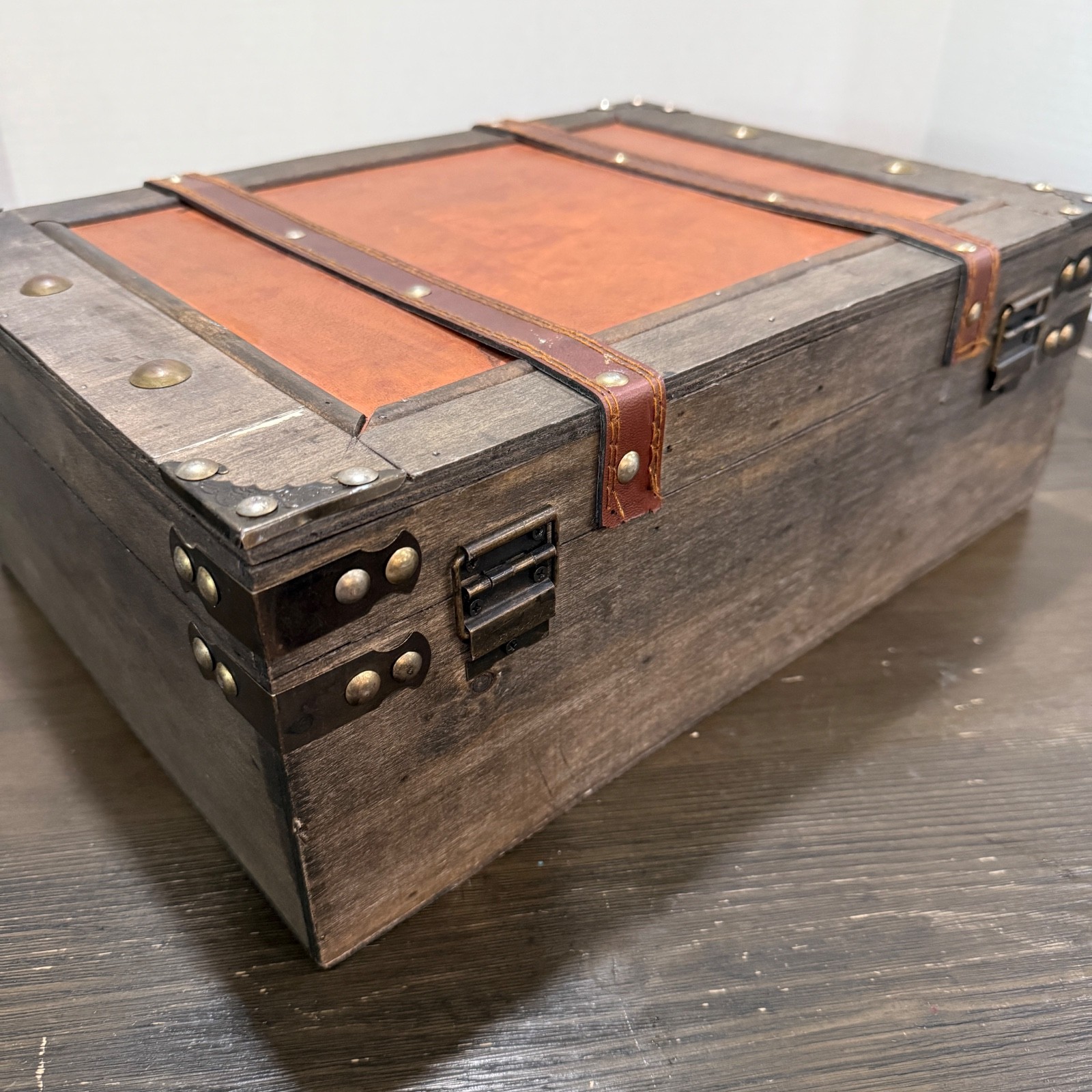 ~14.75”x10.5”x5.5”~ Old Wood Storage Box Suitcase Handle Photo Prop Multi-Use