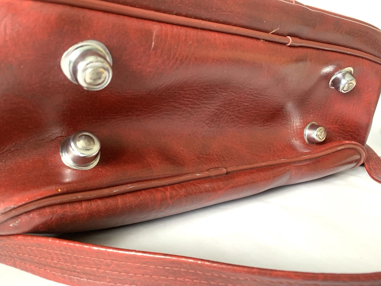 Vintage New Vista Luggage Carry On Shoulder Laptop Traveler Bag Faux Leather