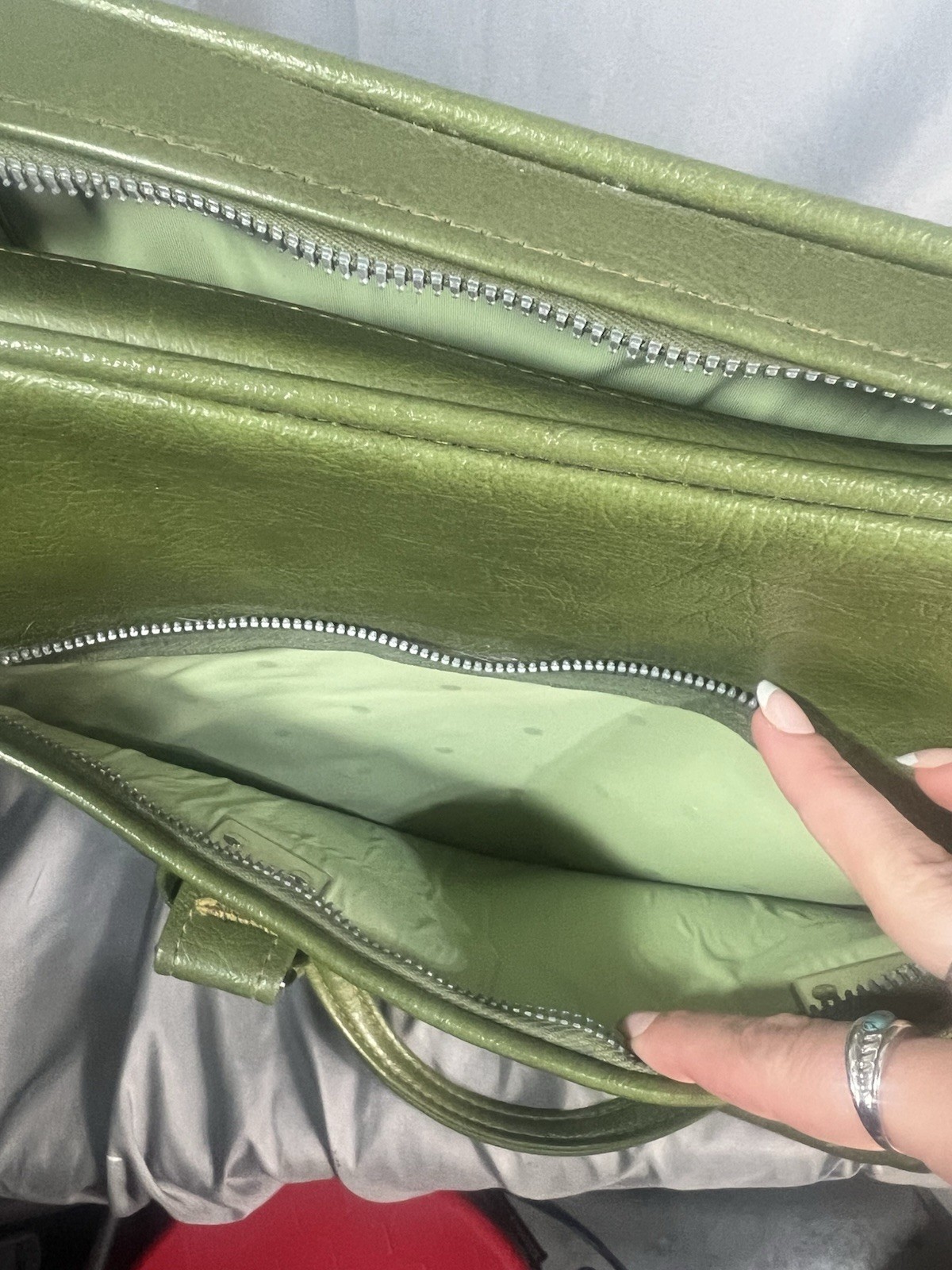 Vintage Samsonite Silhouette Denver, CO Green Zipper Carry-on Train Bag Handles