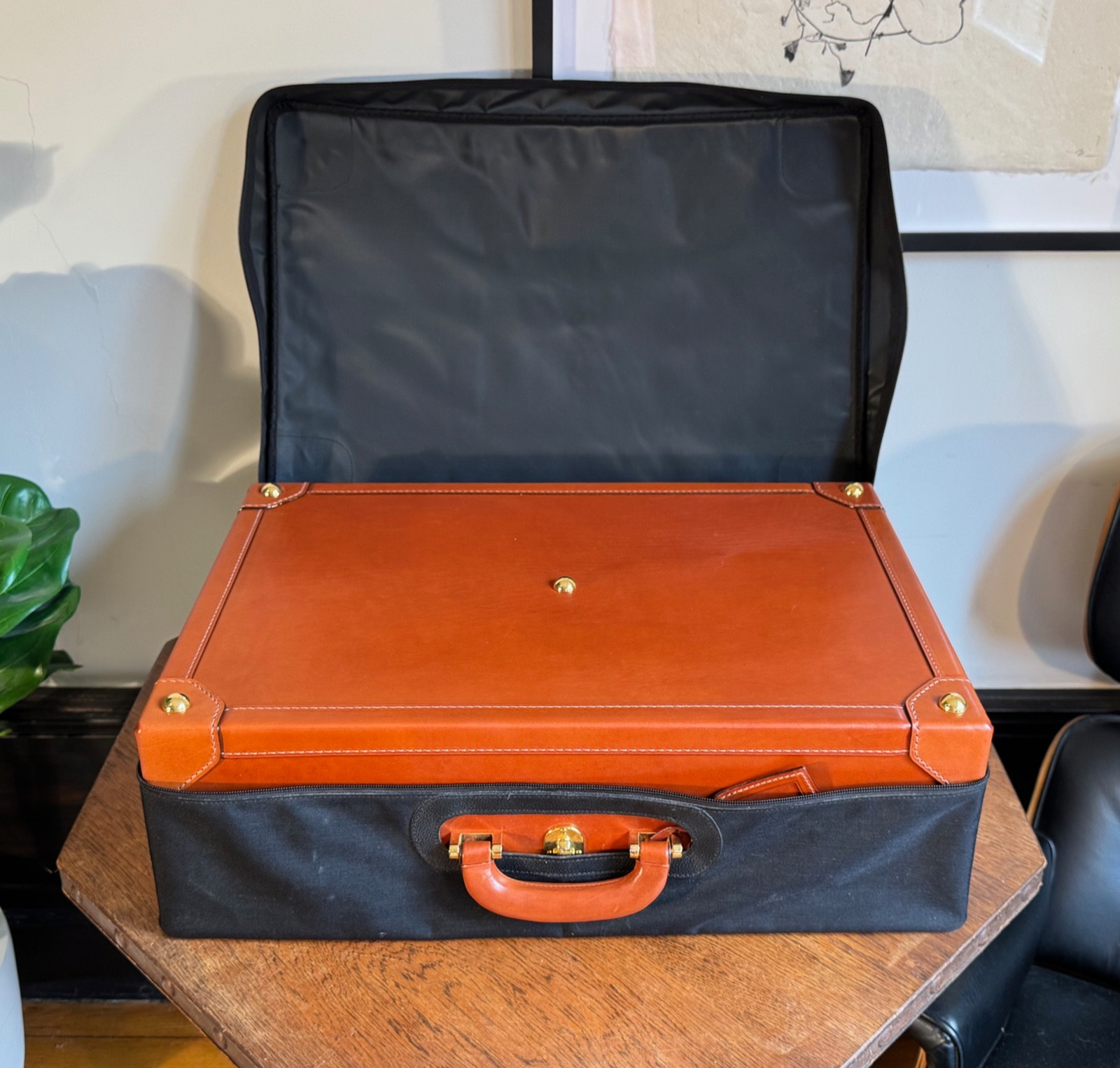 Asprey of London Vintage 24″ Saddle Leather Travel Case w/Cover & Locks NEW