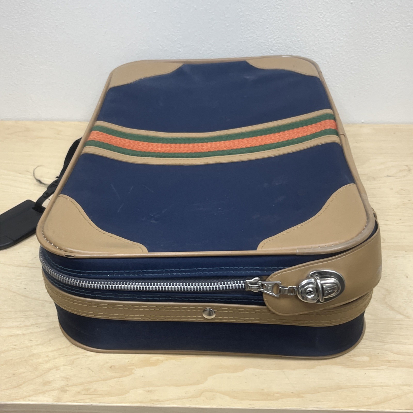 Vintage Bantam Small Suitcase Sewing Pattern In Great Shape With Keys