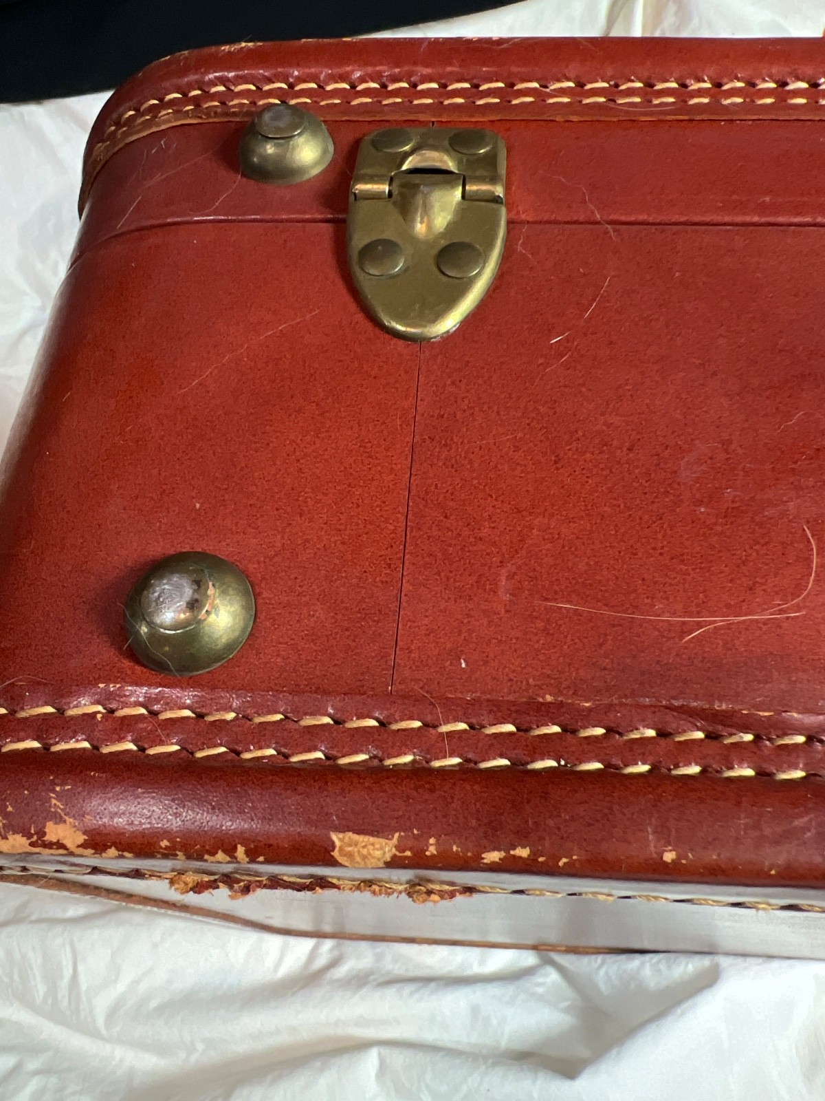 Rare! Vintage Leeds Tested Travelwear New York Suitcase Leather Shell