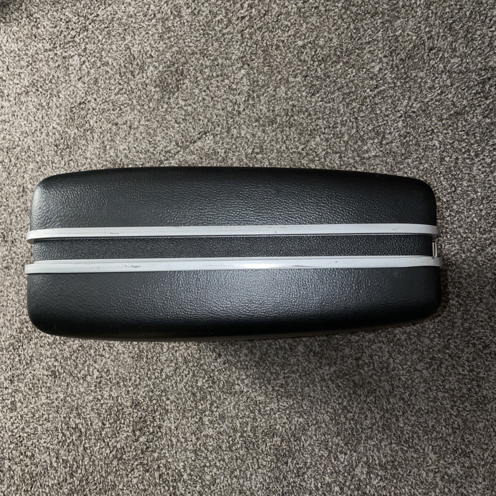 Vintage Royal Traveler Medalist Hardcase Locking Suitcase Charcoal