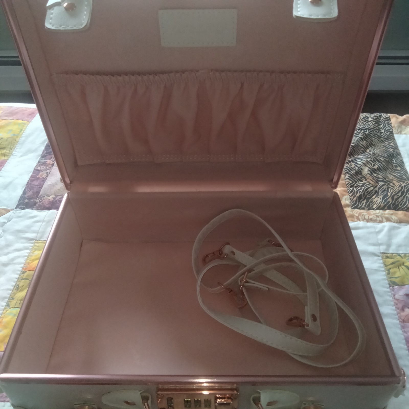 Leather Urecity Suitcase 13”x9” Carry On Jewelry Case With Strap & lock