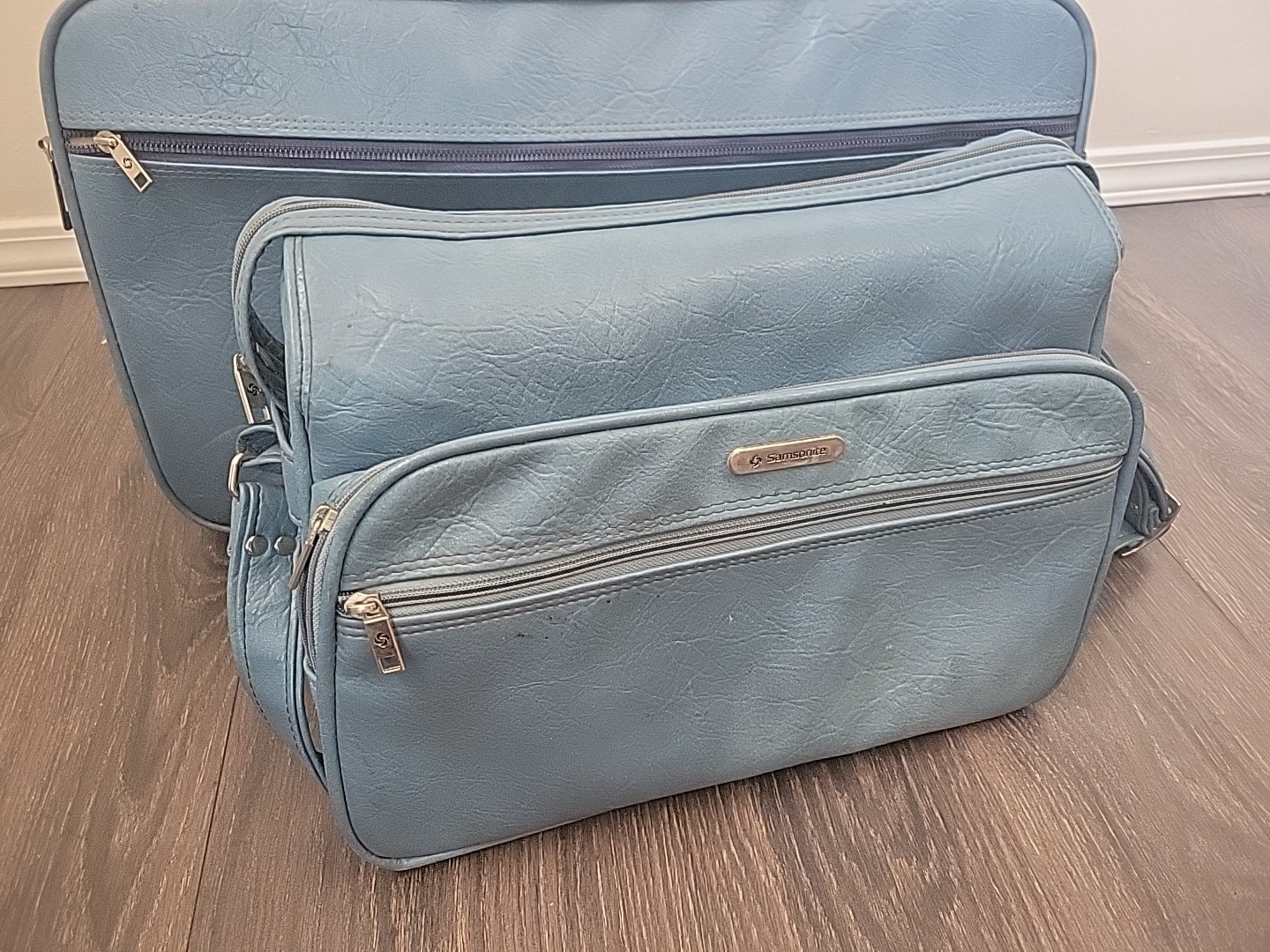 Vintage 70’s Samsonite Blue Luggage Set Vinyl Case And Carry On Bag