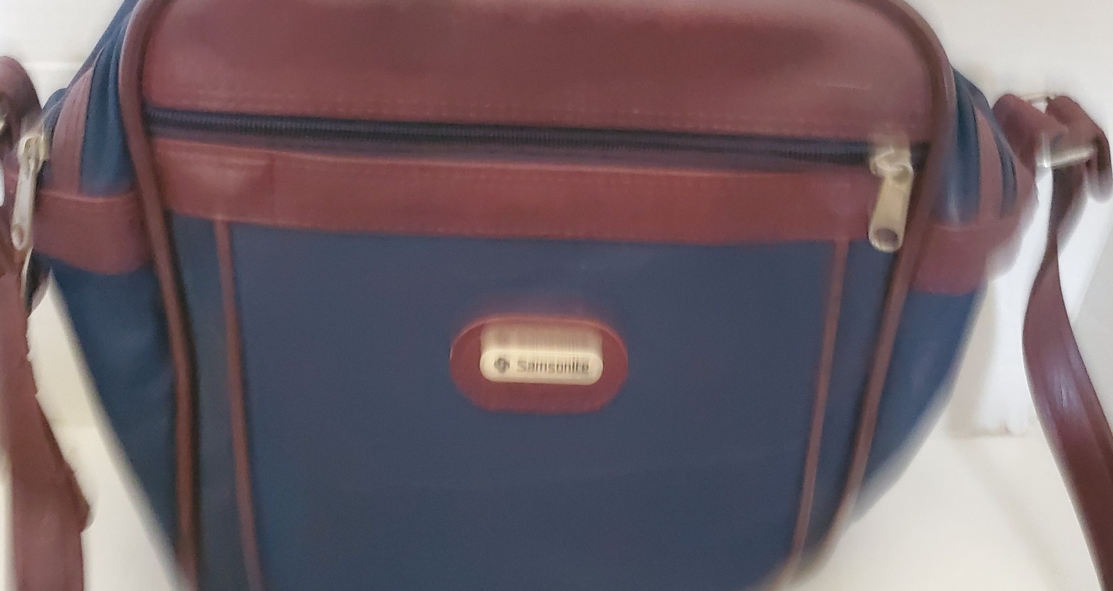 Vintage Navy Blue Samsonite Nylon Carry On Shoulder Strap