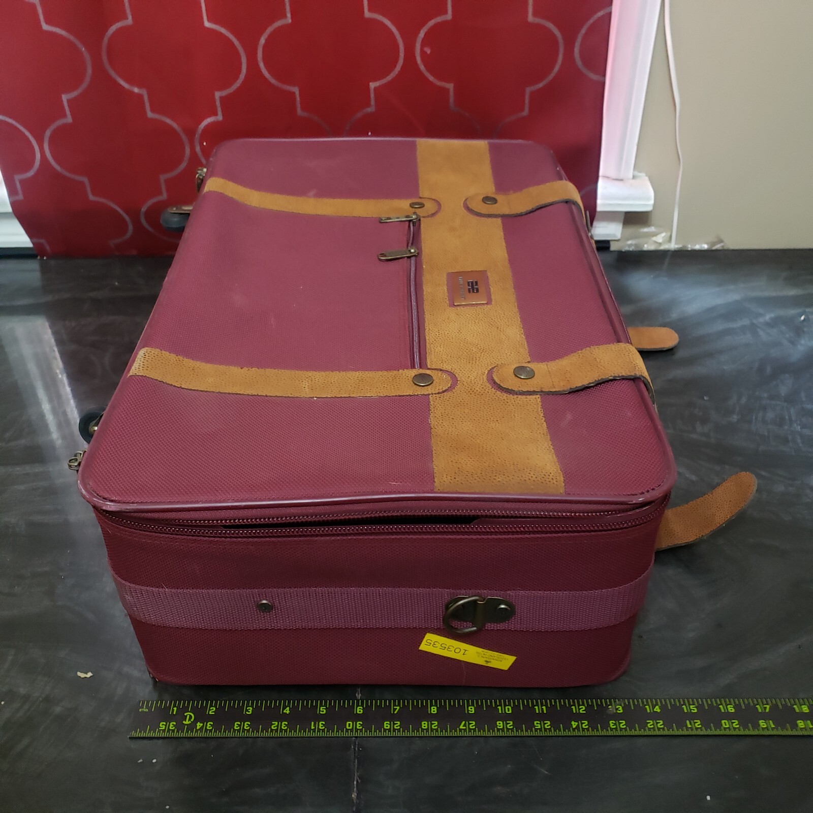 Vintage Amelia Earhart Luggage Suitcase w/ Wheels Baltimore Luggage Co