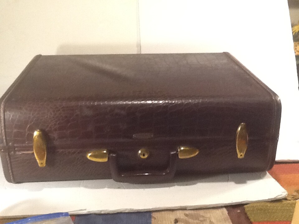 VINTAGE SAMSONITE ALLIGATOR SUITCASE LUGGAGE 1950’s/60’s patina 4132