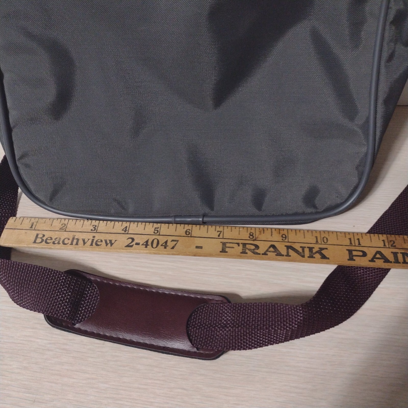 Samsonite Amherst 701 Gray and Plum Nylon Shoulder Bag Vintage 1989