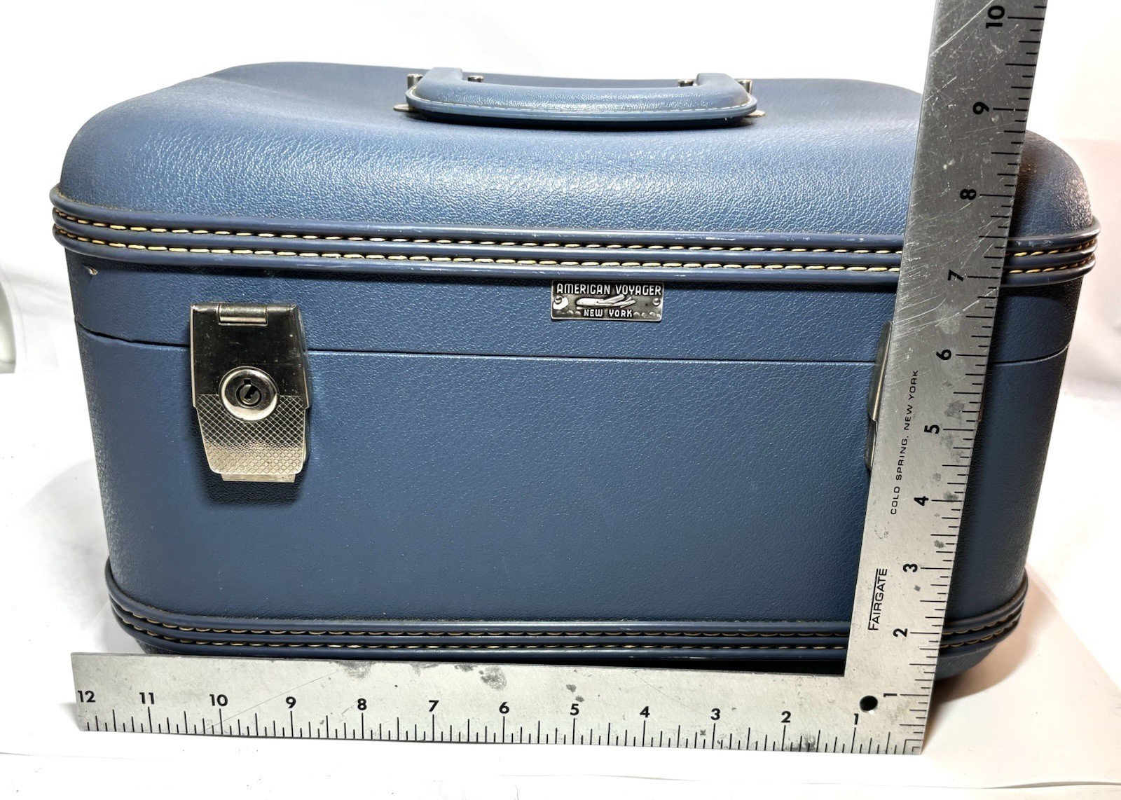 1950s Vintage American Voyager Luggage Travel Train Makeup Case Blue 13.5x10x9″