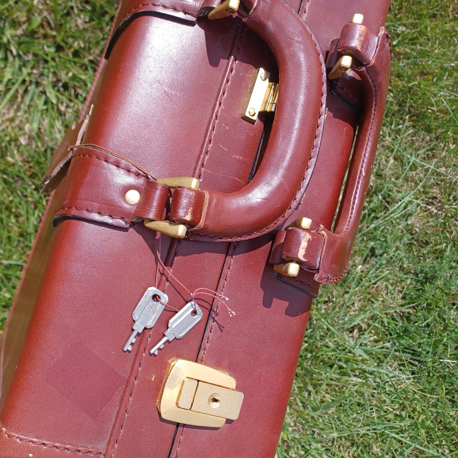 Vintage London Fog Leather Suitcase With Keys And Number Lock nwt