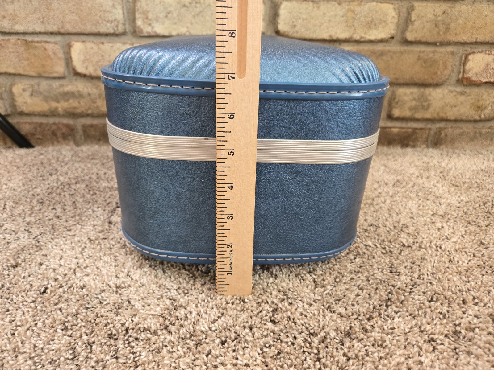 Vtg 70s JCPenny Metallic Blue Vinyl Makeup Vanity Travel Train Case W/Keys USA