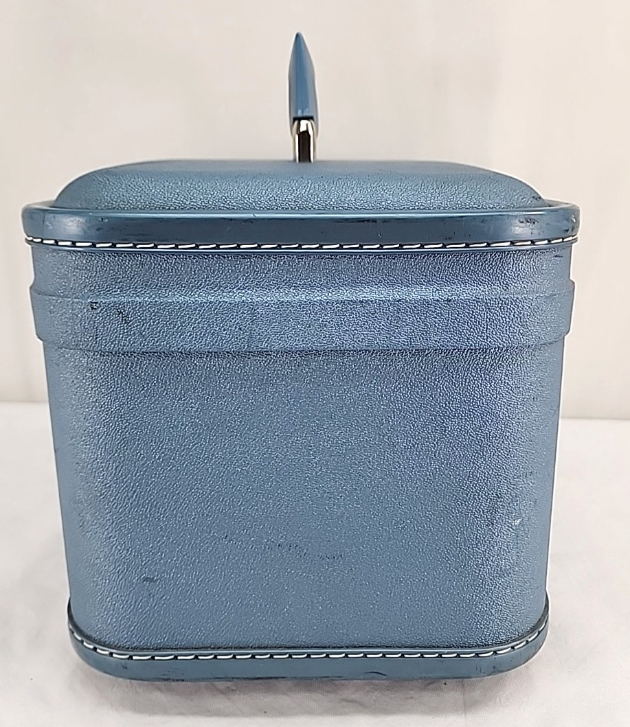 Vintage Wheary Train Case Blue Luggage Suitcase Retro Make Up Case 14x9x8
