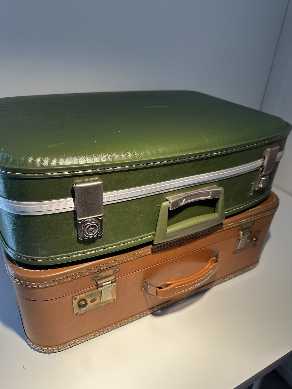 “Mid-Century Retro Suitcase Pair – Green & Tan Hard Shell Luggage set Decor”