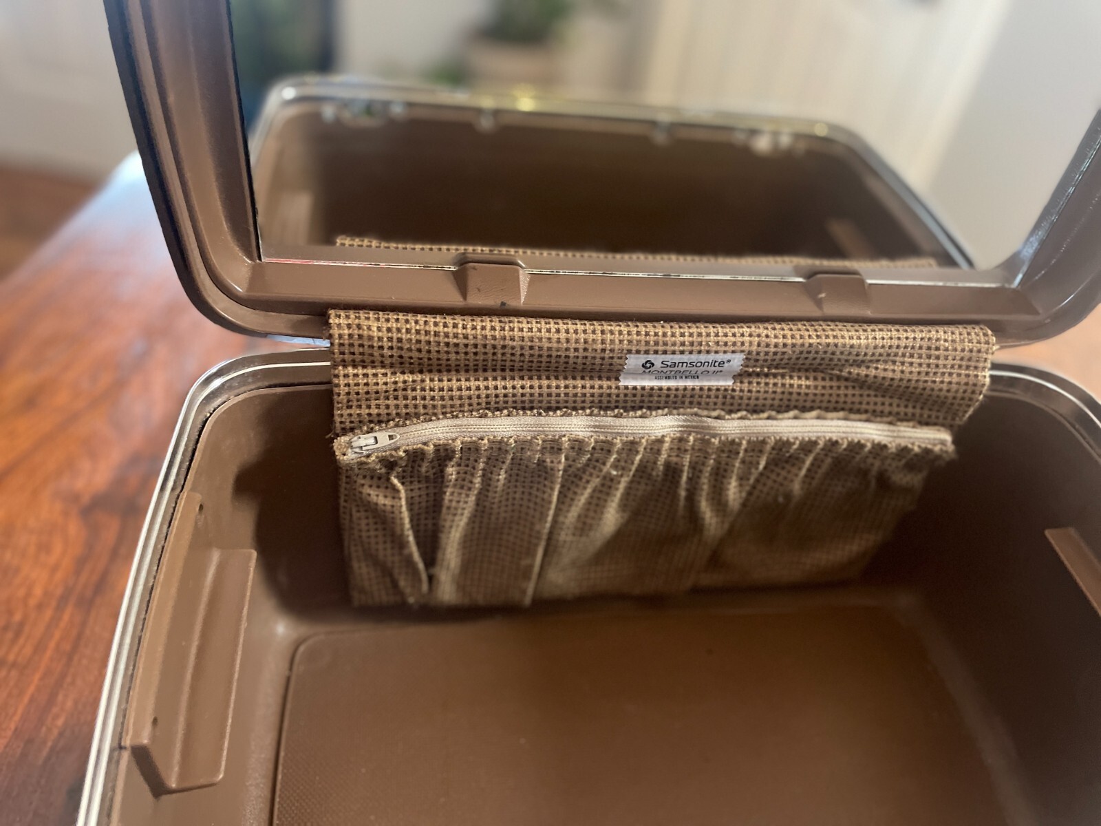 VTG Samsonite Train Case Montbello II Brown Luggage Case No Mirror or Tray