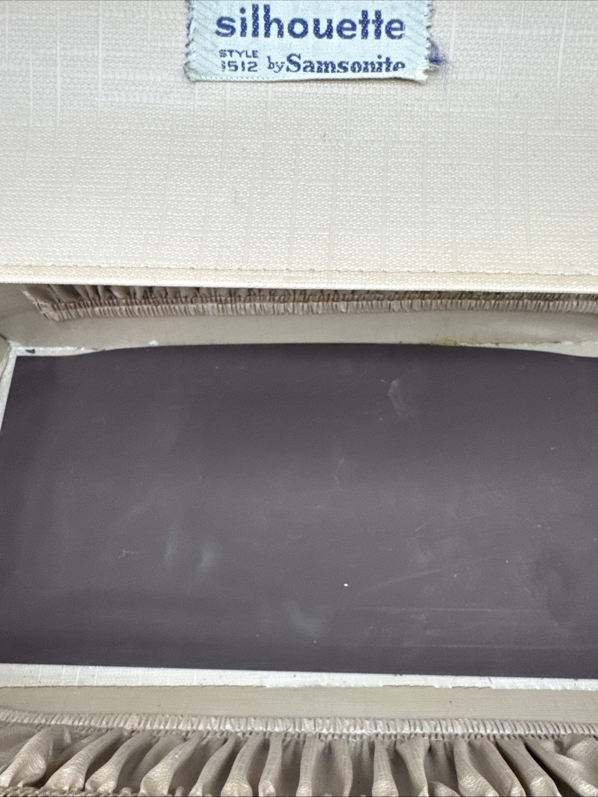 Vtg Samsonite Silhouette White Ivory Cream Train Cosmetics Makeup Case NO Keys