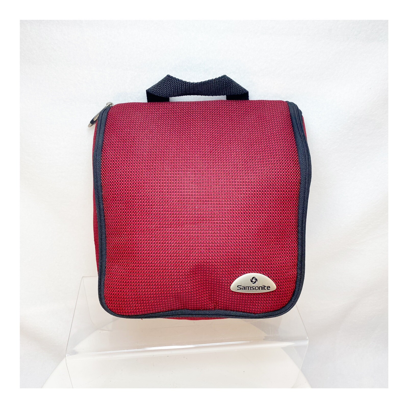 Samsonite Red Travel Multi Compartments Zippered Case with Hangers and Handle