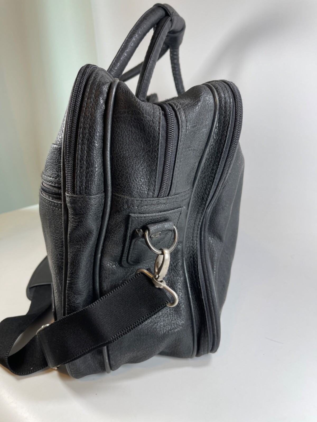 vintage amelia earhart luggage bag Black Large Messenger see all photos