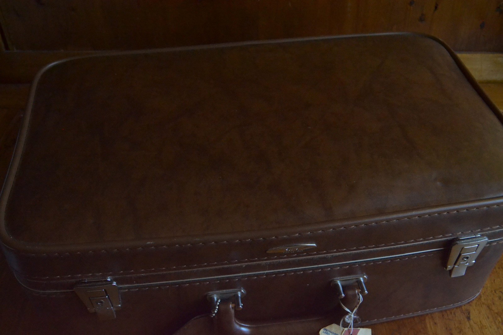 Vintage MCM Sears Featherlite Pullman Suitcase w/ 2 Keys Brown Mint