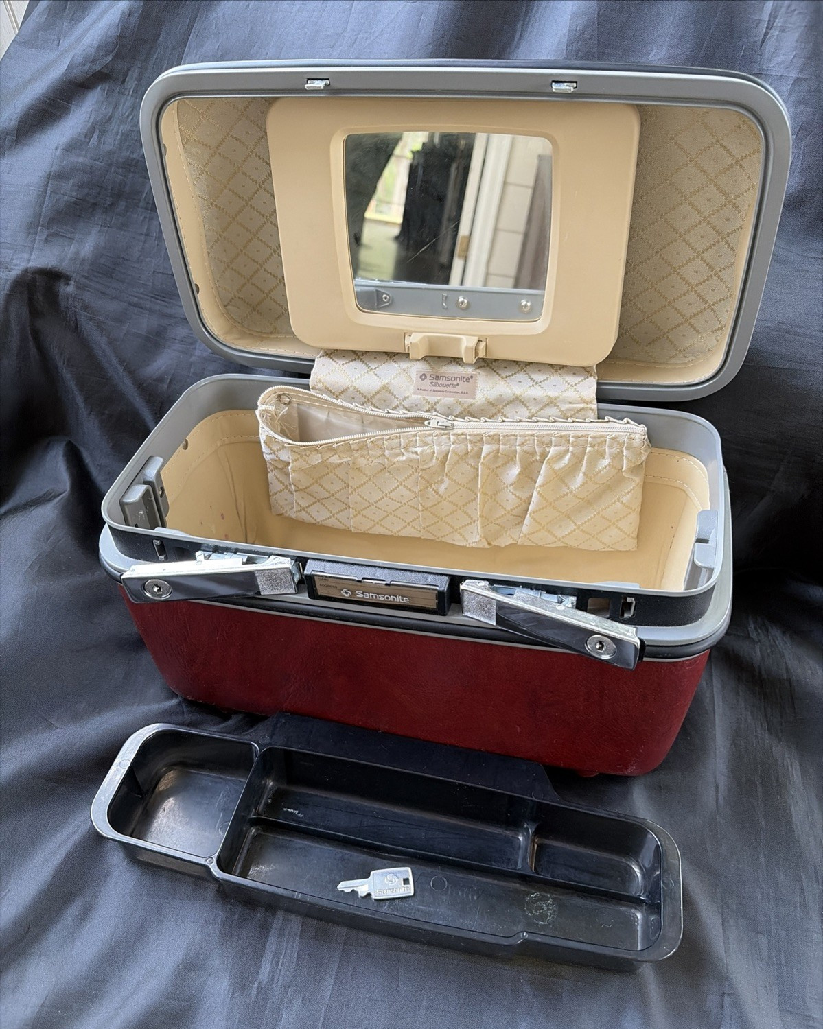 Vintage Samsonite Silhouett Train Case Red Cosmetic Case w/ Mirror, Tray & key