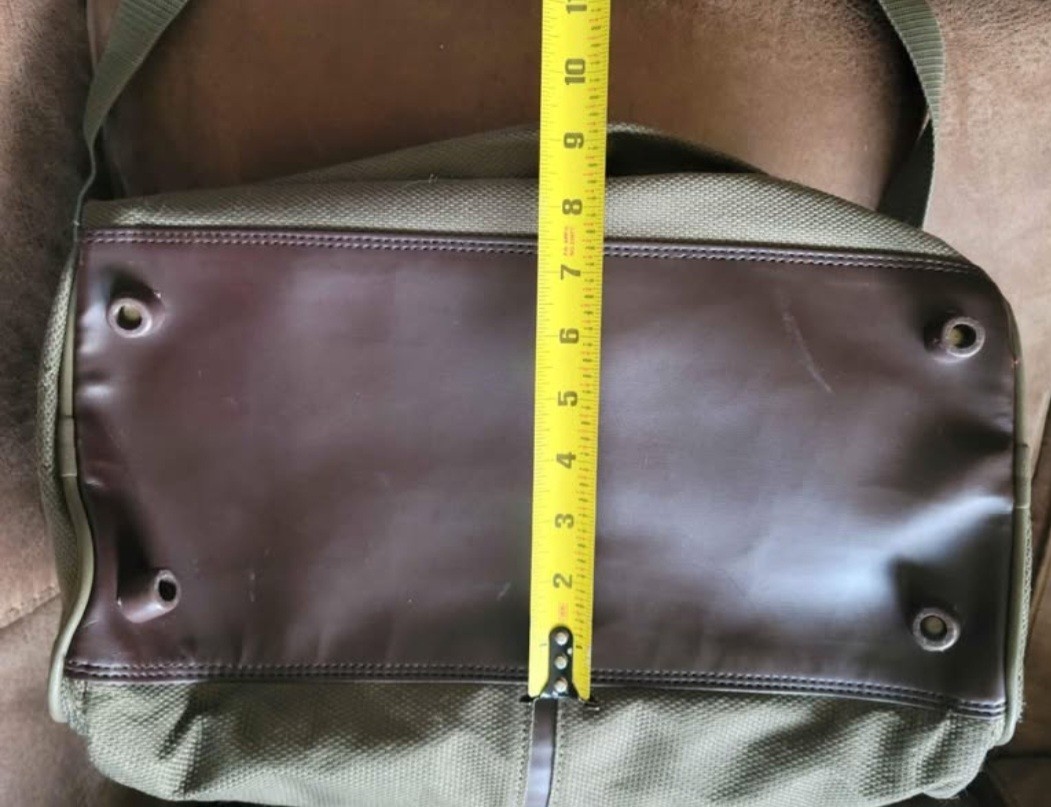 American Tourister Arizona Messenger Bag Shoulder Travel Carry On