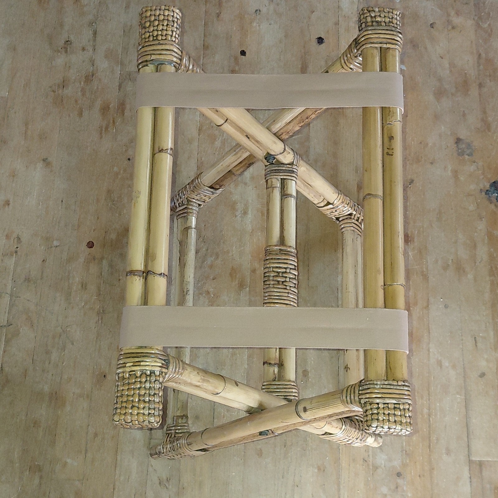 Vintage Bamboo Foldable Luggage Rack with Woven Rattan Accents, Brown Beige