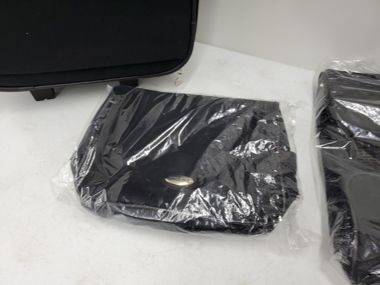 NEW SHEFFIELD COLLECTION JAGUAR 3 PIECE SET LUGGAGE (131952-4 AO CTRA3)