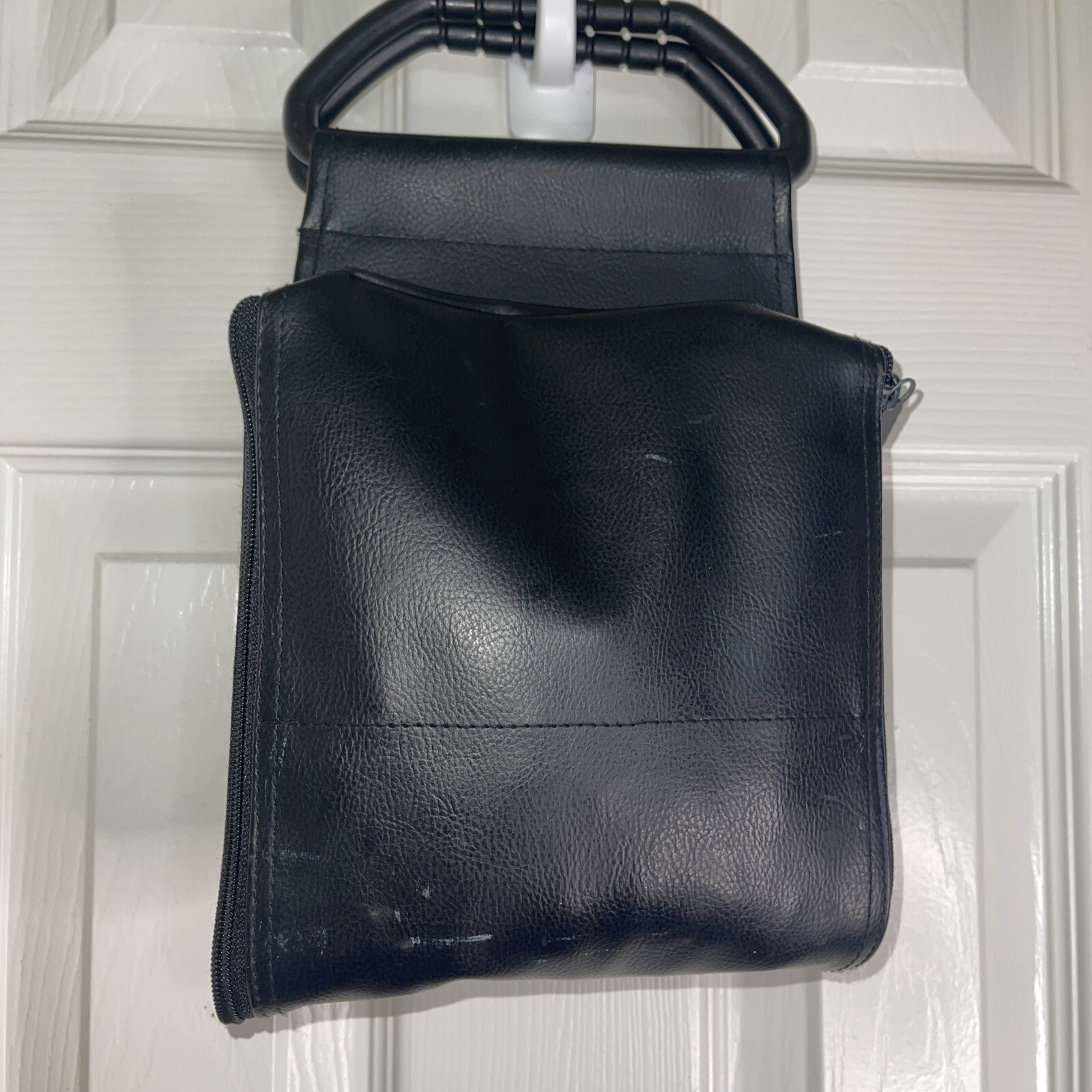 TOTES Vintage 1994 On The Move Messenger Bag Over Nighter Style. Expandable.