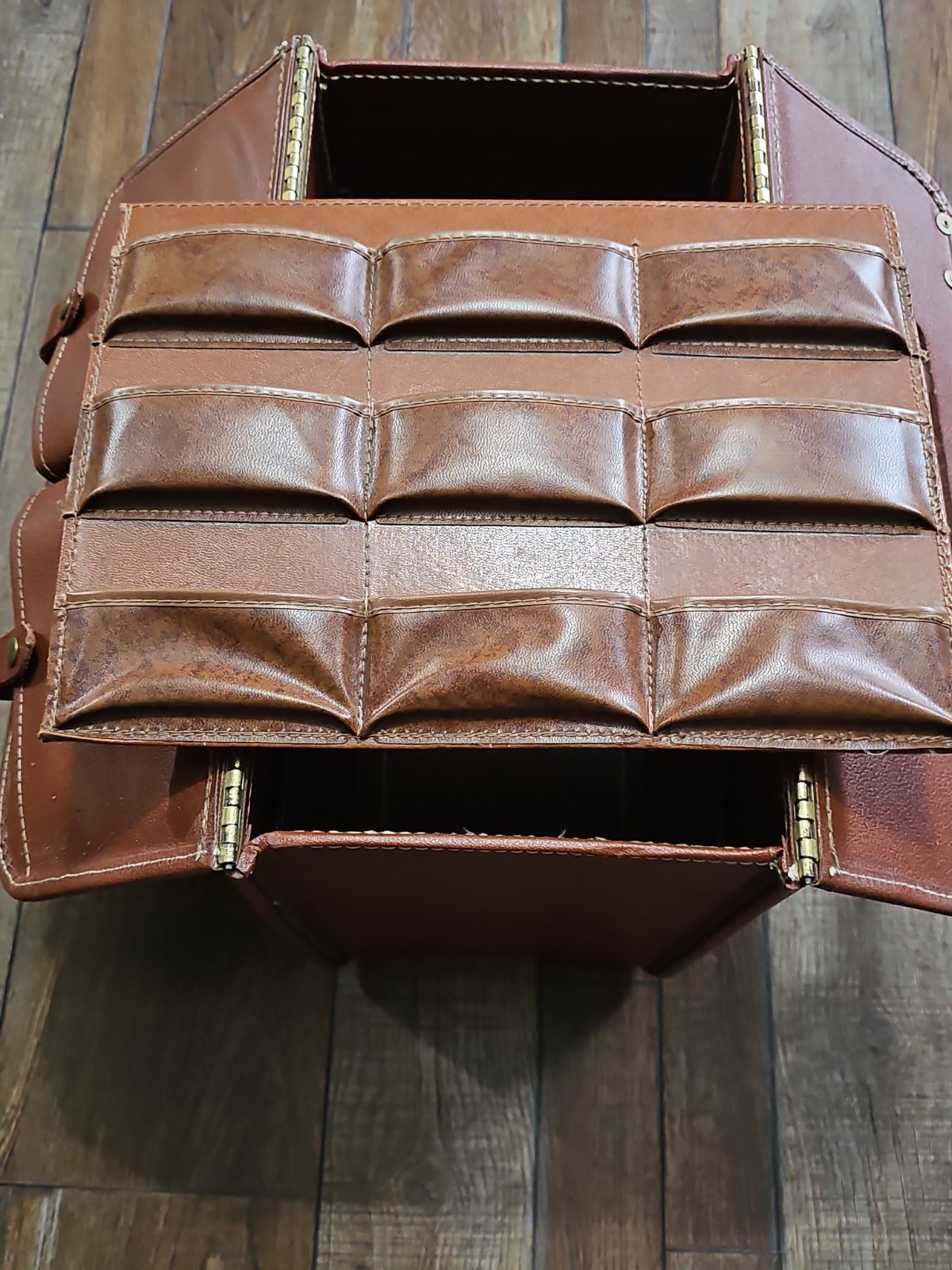 Vintage Train Case Or Possibly Salesmans Briefcase. With Two Sided Card Holder?