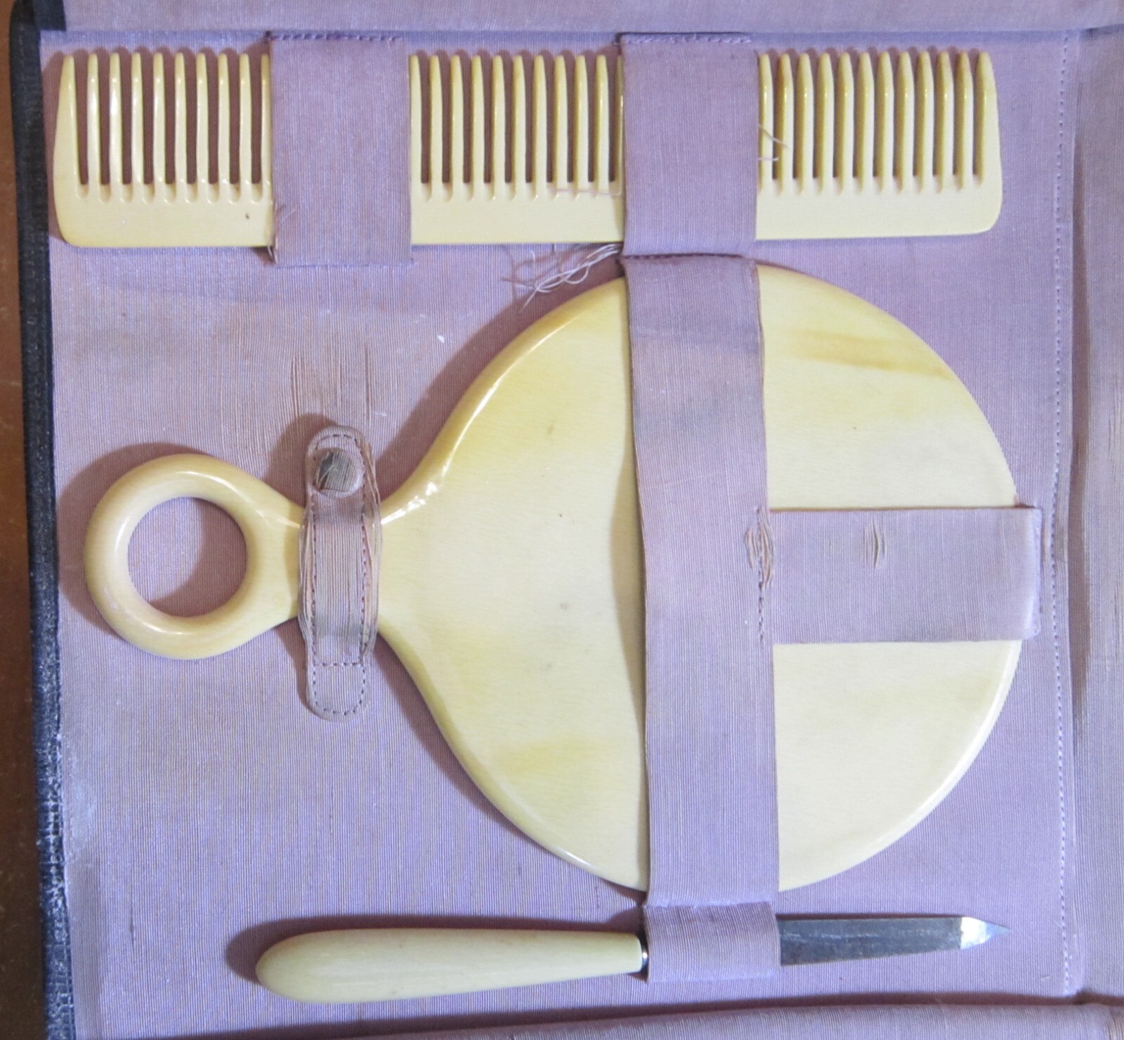 Vintage TRAVEL VANITY CASE 1900’s French Ivory Celluloid Complete Mirror Comb +