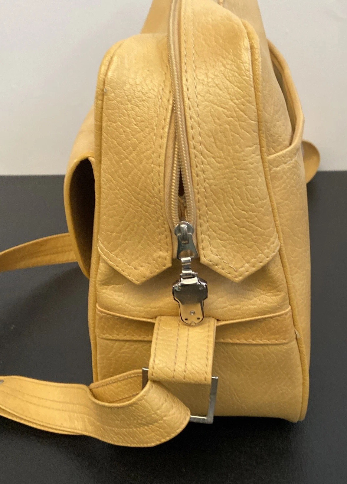 SEARS VINTAGE RETRO 1960’S Yellow Gold VINYL CARRY ON TRAVEL BAG