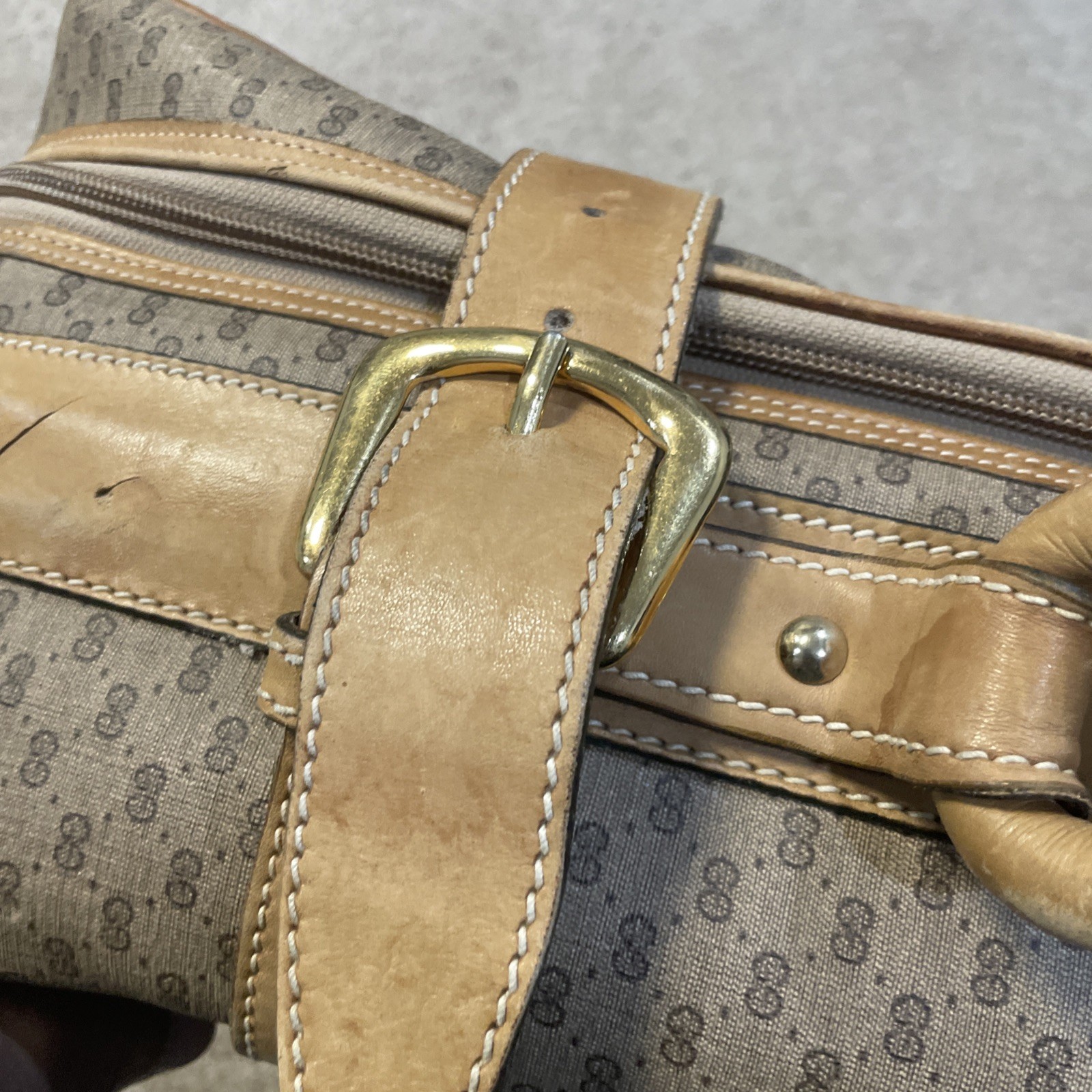 Vintage Gucci GG Monogram Hard Case Travel Bag Authentic Italy 010-39-4908-60