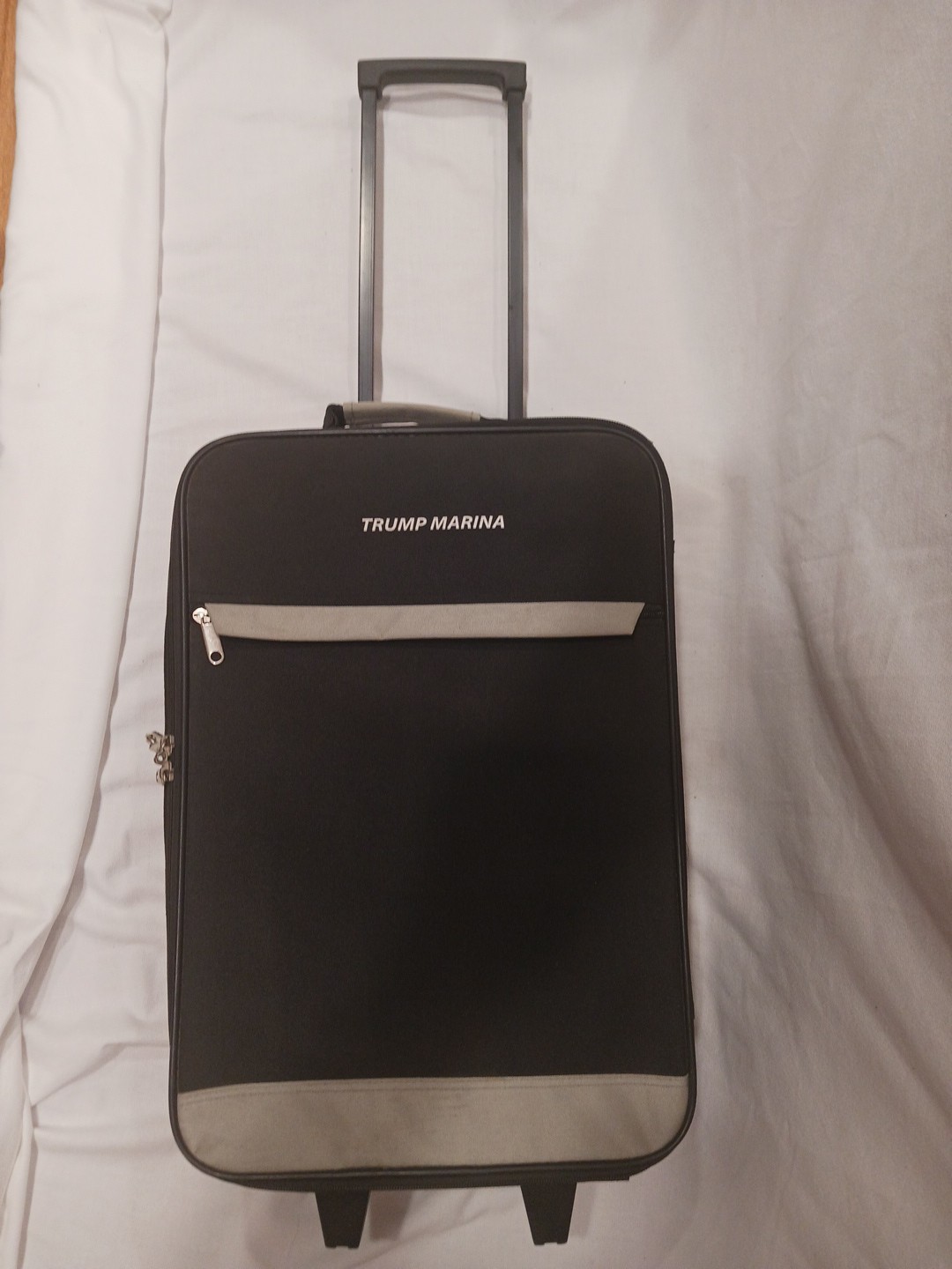 President Donald J Trump Marina Casino Carry On Luggage Vintage 22×14 Soft VGC