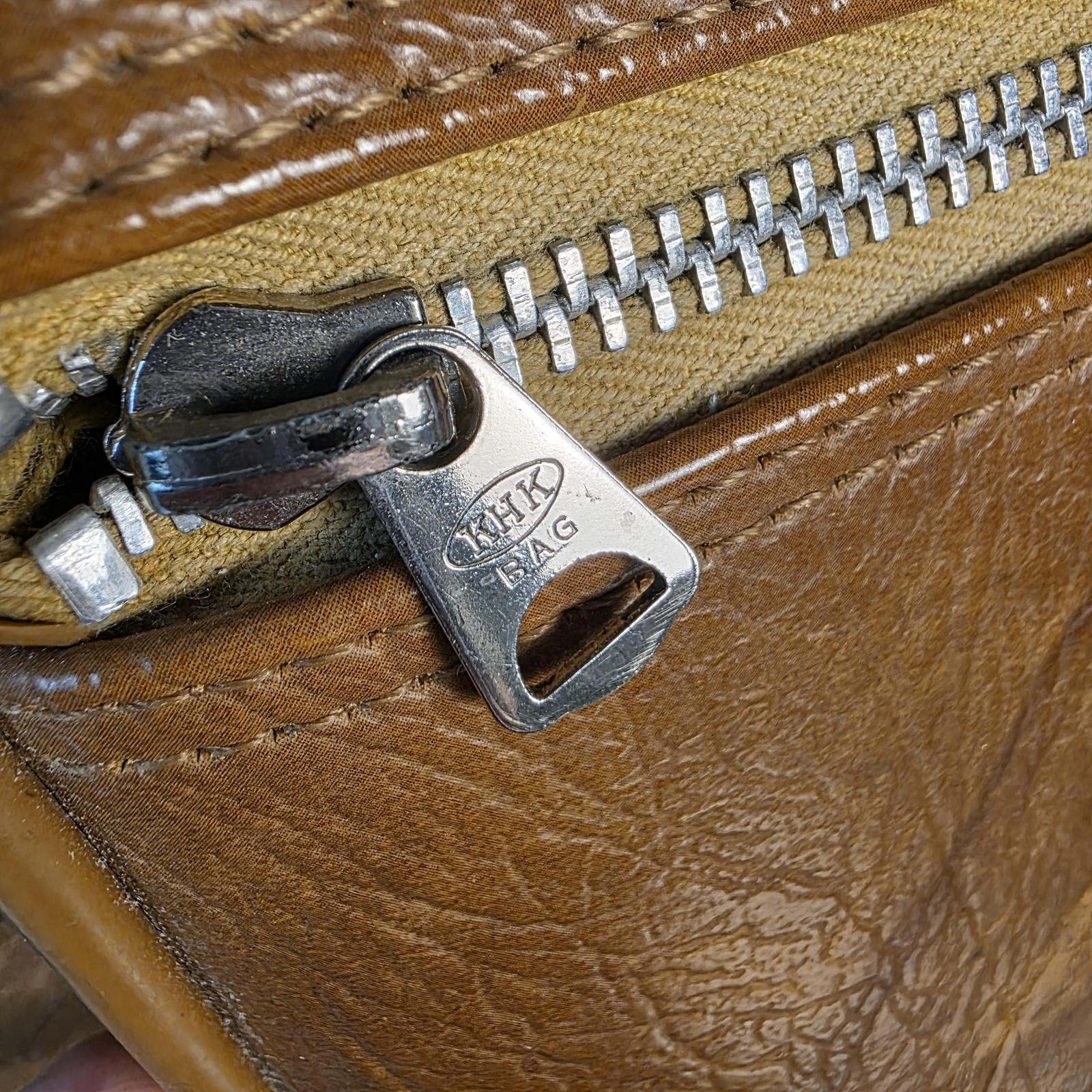 Vintage American Tourister Carry On Shoulder Bag Brown Vinyl Lock Key Made Japan