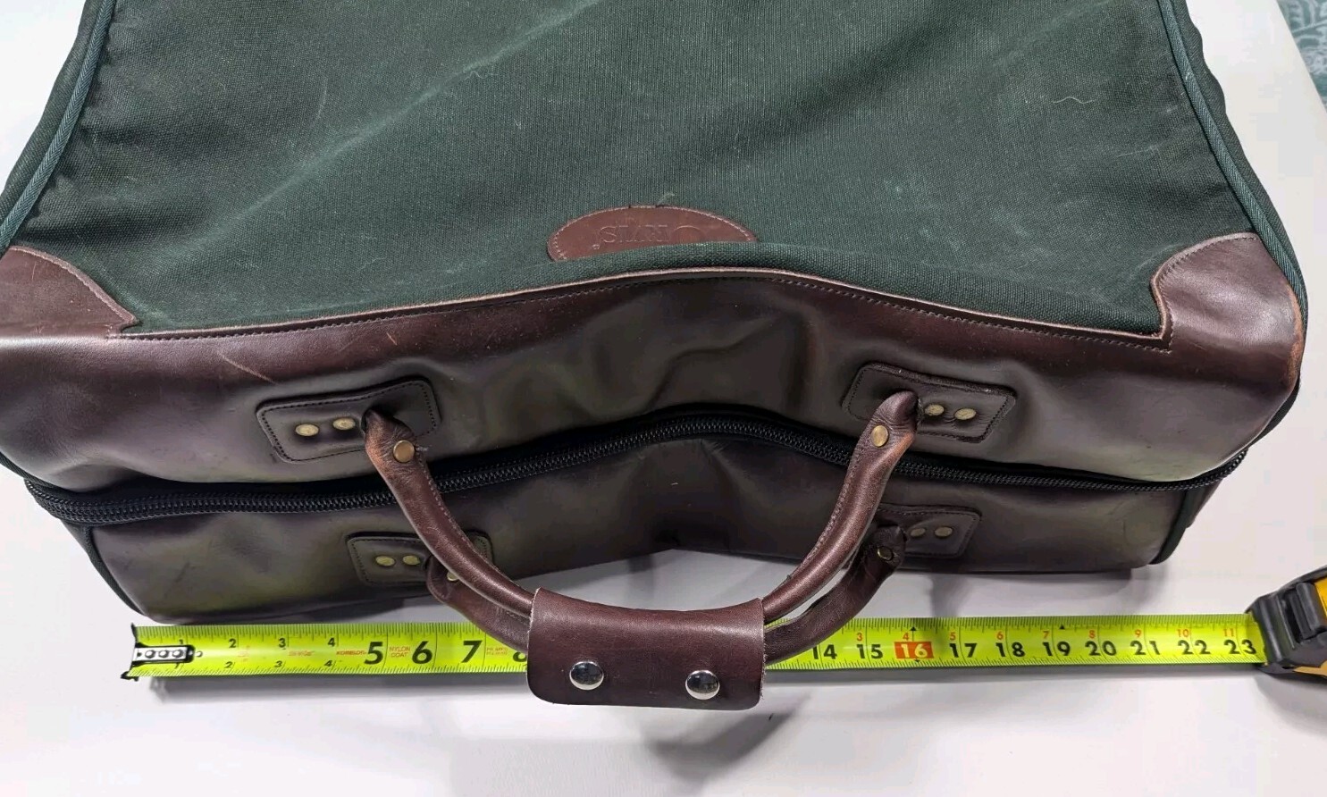 Orvis Battenkill Bag Green Canvas & Leather Clamshell 9″x16″x22″