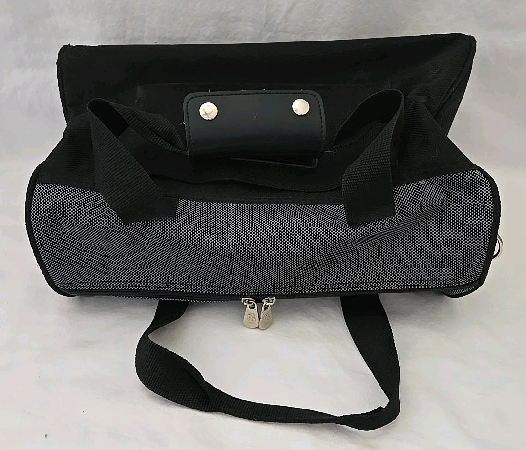 Pierre Cardin 16″ Travel Bag. Pre-owned, Very Good Condition