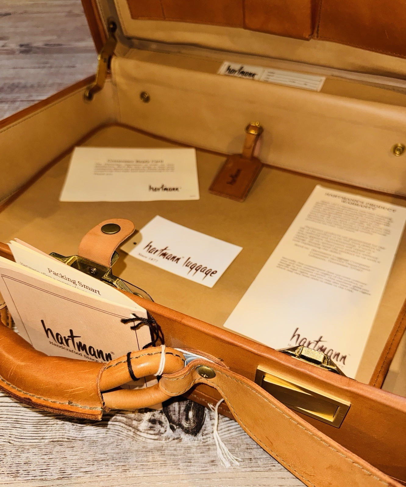 NEW Hartmann 4700 Belting Leather Commute-Tache Briefcase NOS with Original Tags