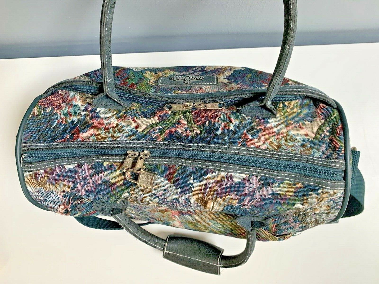 VTG ATLANTIC Luggage Tapestry Carry On Carpet Bag Weekend Tote Green Floral 14″